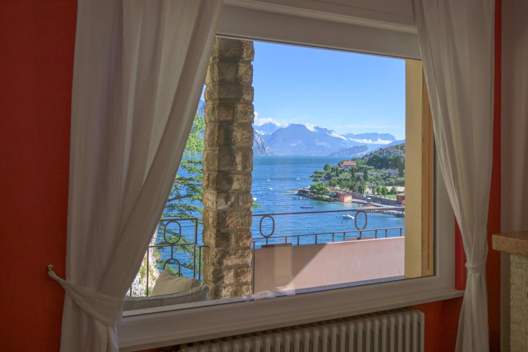 Ferienwohnung Breathtaking View. Malcesine Exterior foto